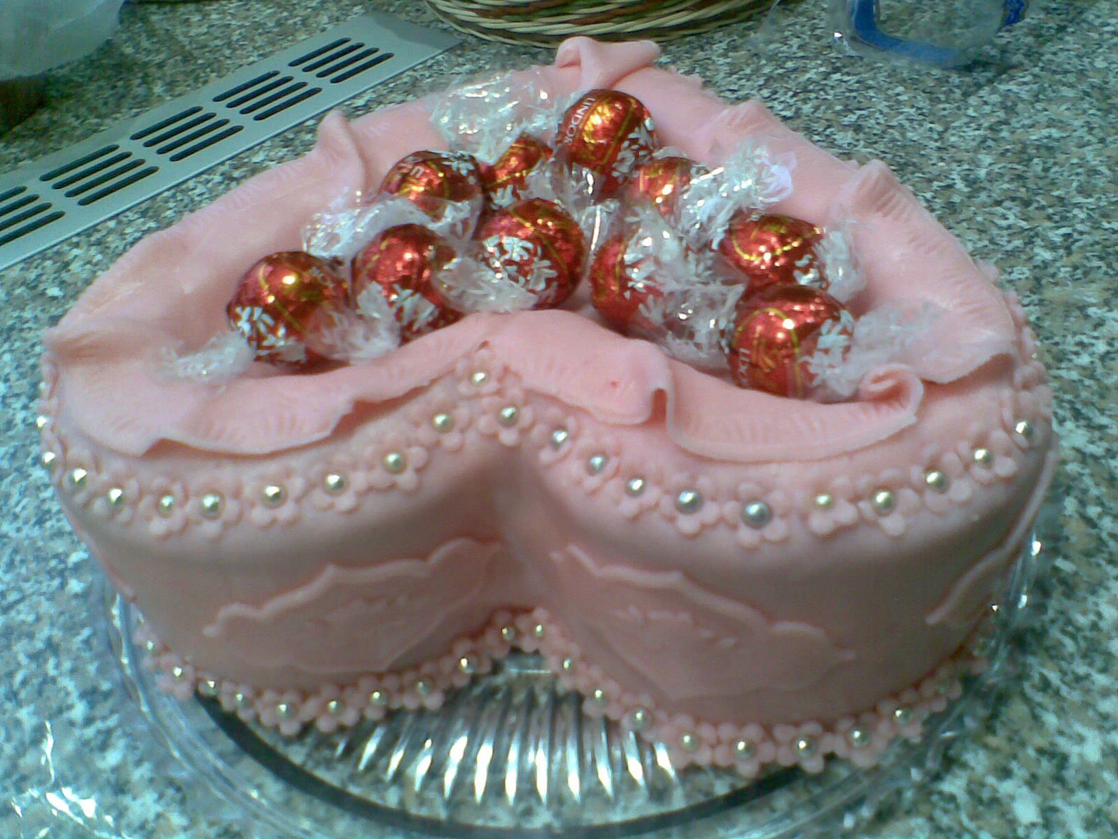 bonboniéra-uvnitř s bonbóny